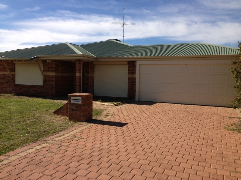 12  Sarah Ann Crescent, Warnbro WA 6169