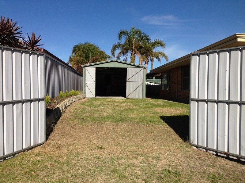 12  Sarah Ann Crescent, Warnbro WA 6169