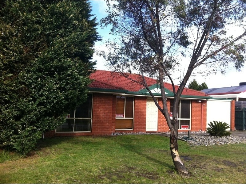 22 Eclipse Court, Hampton Park VIC 3976