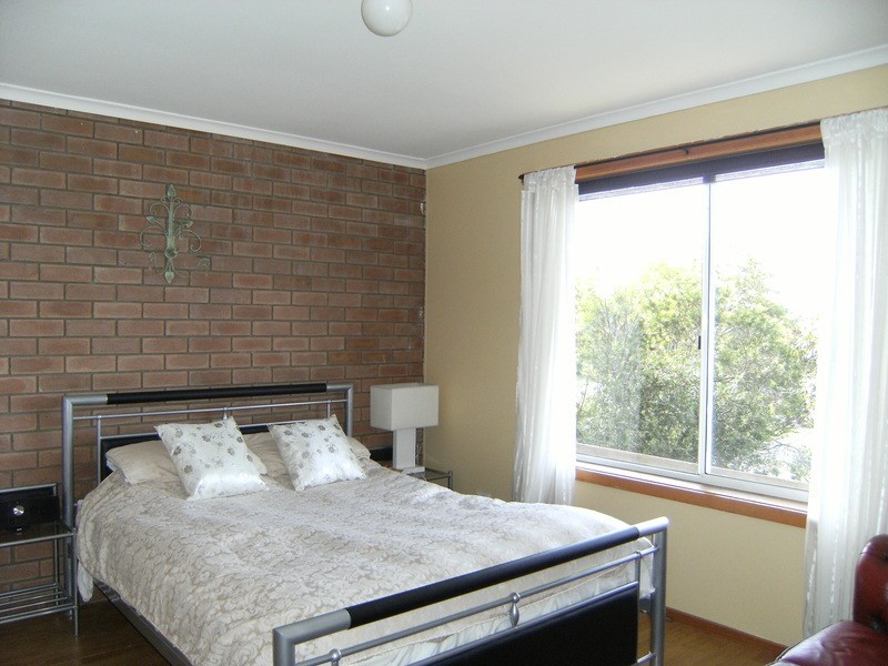 2/6 Opal Drive, Blackmans Bay TAS 7052