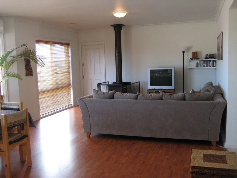 8 Liam Circuit, Beaconsfield VIC 3807