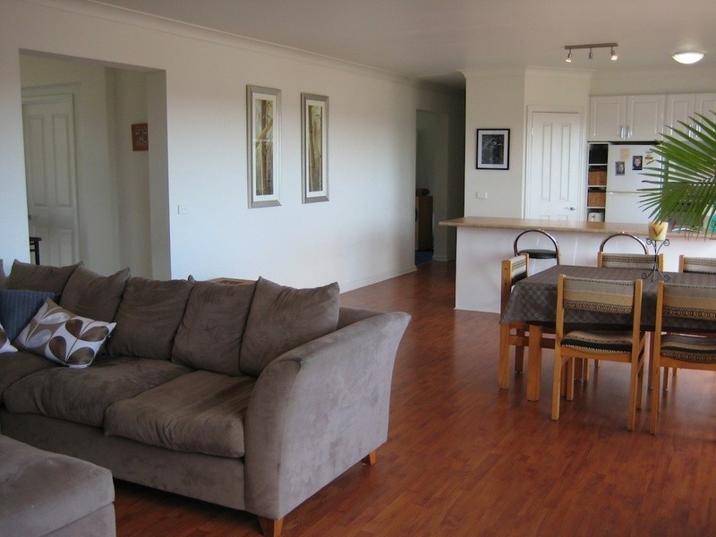 8 Liam Circuit, Beaconsfield VIC 3807