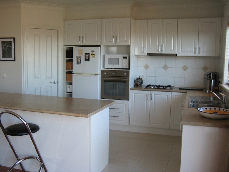 8 Liam Circuit, Beaconsfield VIC 3807