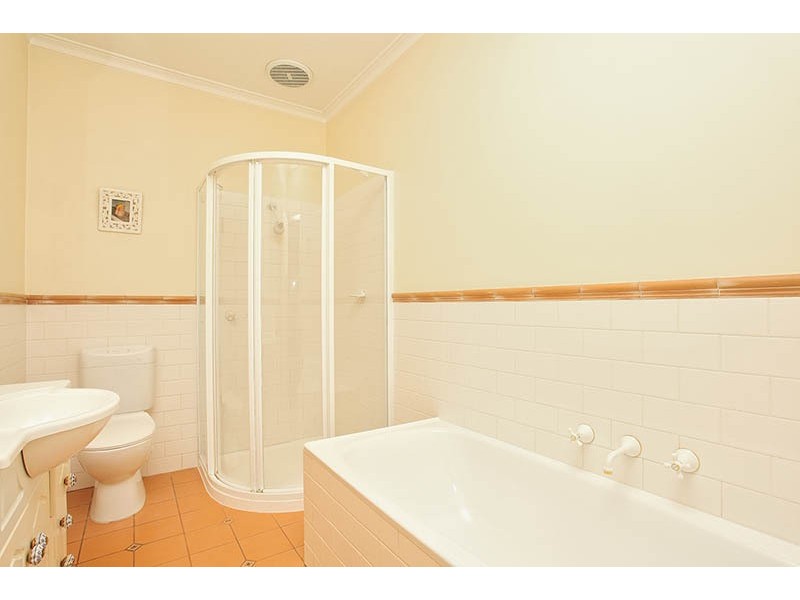 10 Bales Street, Mount Waverley VIC 3149