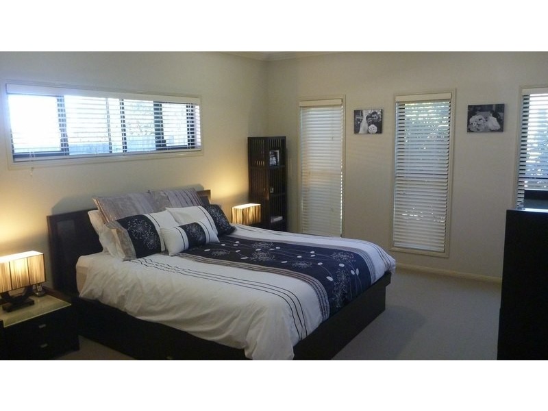 North Lakes QLD 4509