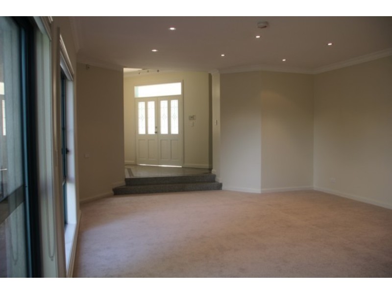 5B Moombara Cres, Lilli Pilli NSW 2229