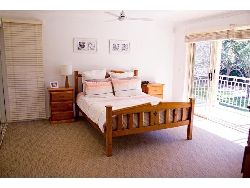 8107 Magnolia Gardens Court, Hope Island QLD 4212
