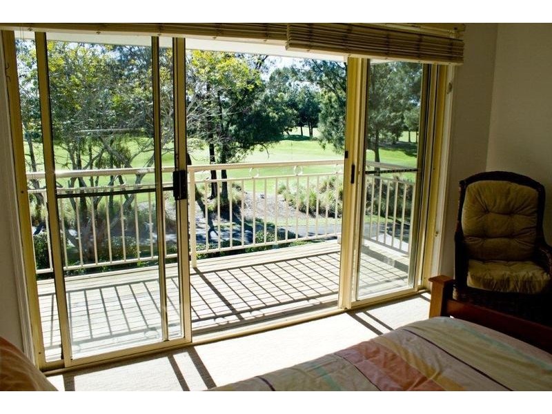 8107 Magnolia Gardens Court, Hope Island QLD 4212