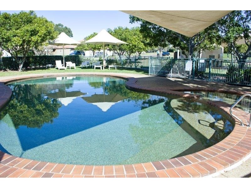 8107 Magnolia Gardens Court, Hope Island QLD 4212