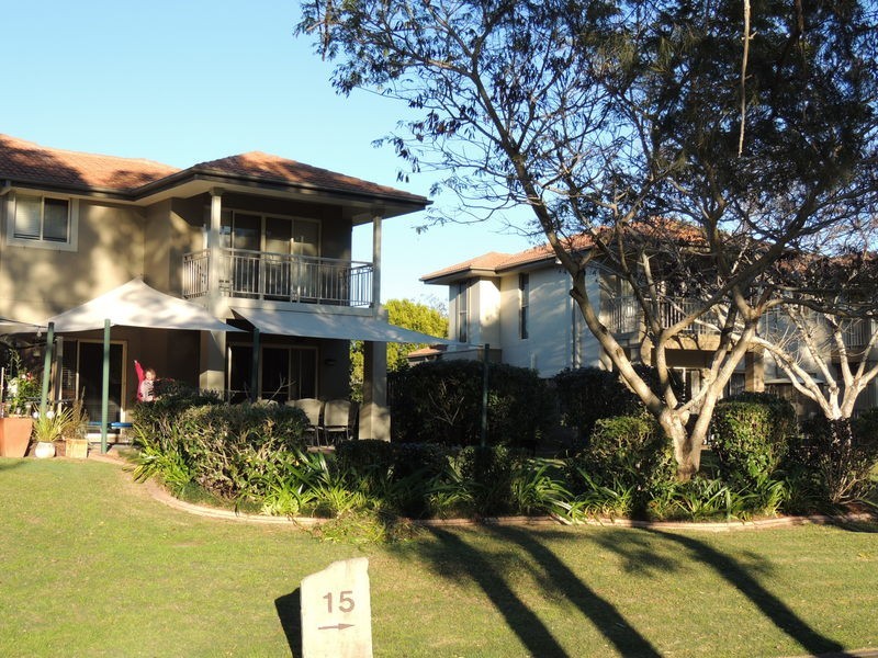 8107 Magnolia Gardens Court, Hope Island QLD 4212