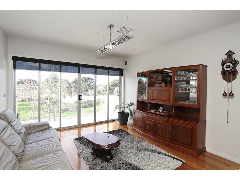 4 Fairbairn Way, Caroline Springs VIC 3023