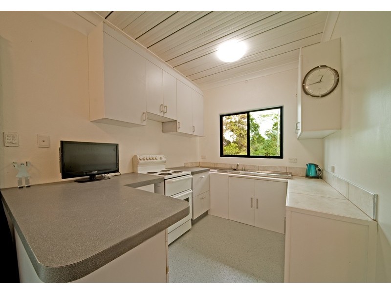 32 Parkland Drive, Cannonvale QLD 4802