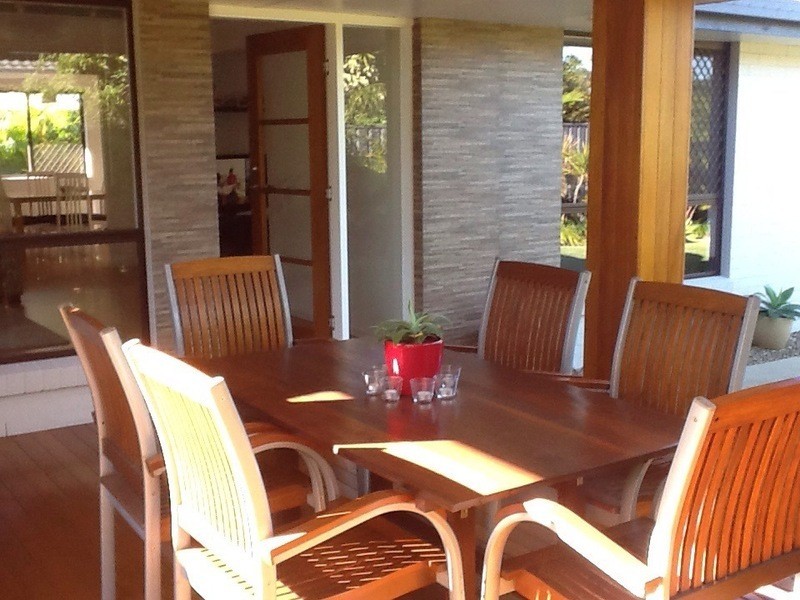 7 JOAN ST, Burleigh Waters QLD 4220