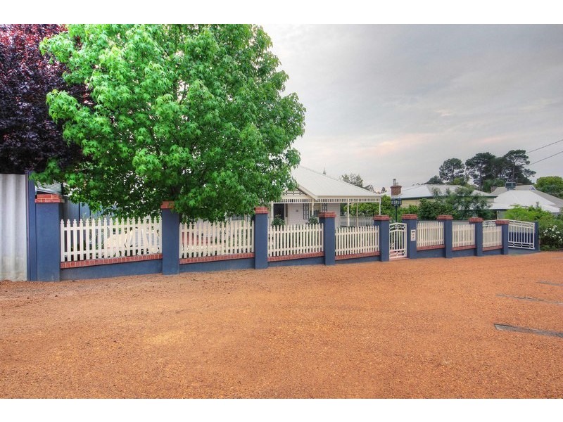 28 Venn St, Collie WA 6225