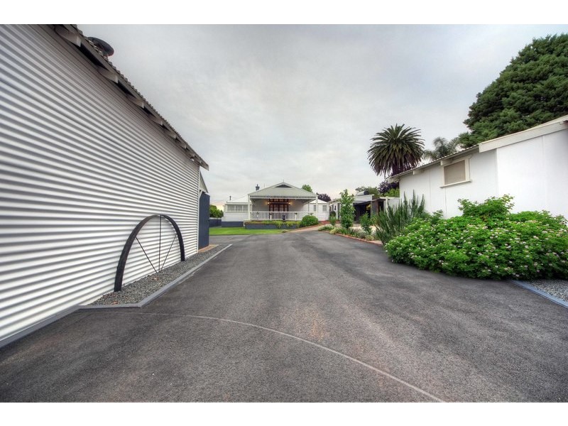 28 Venn St, Collie WA 6225