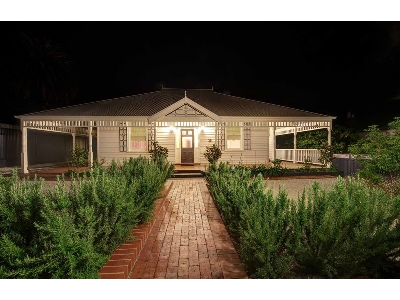 28 Venn St, Collie WA 6225