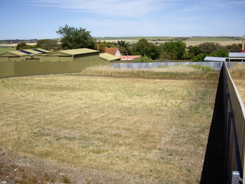 14 Clinton Road, Maitland SA 5573