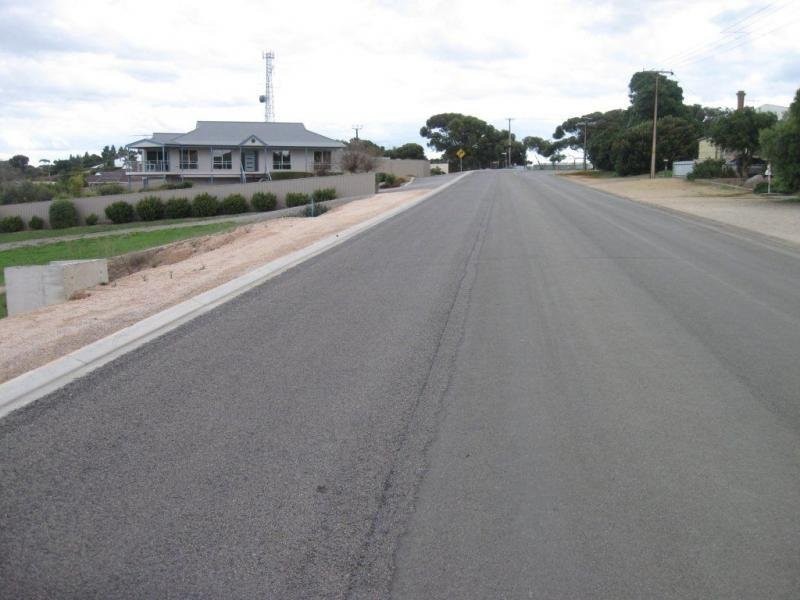 14 Clinton Road, Maitland SA 5573