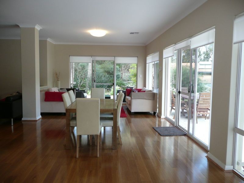 7 McGlew Road, Glen Forrest WA 6071