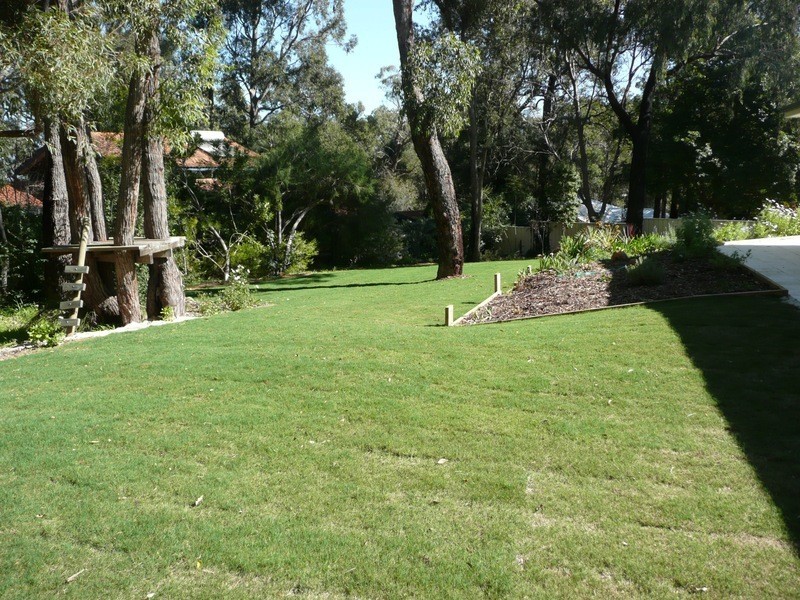 7 McGlew Road, Glen Forrest WA 6071