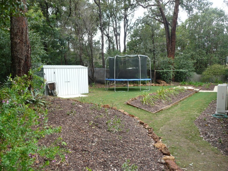 7 McGlew Road, Glen Forrest WA 6071