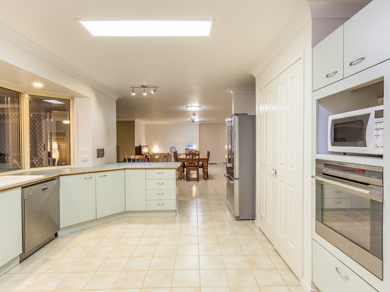 67 Allamanda Crescent, Albany Creek QLD 4035