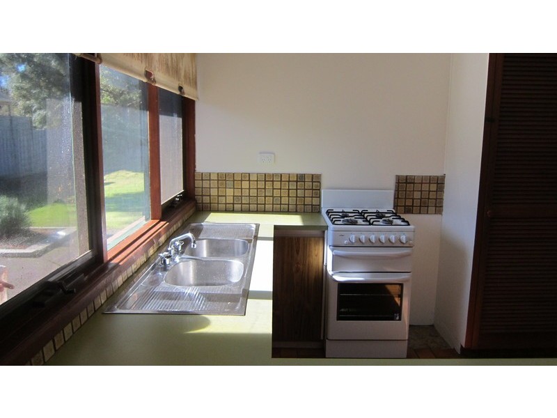 42 Shearwater Drive, Carrum Downs VIC 3201