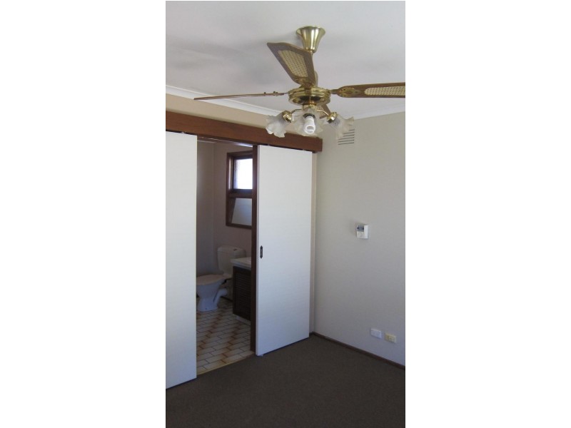 42 Shearwater Drive, Carrum Downs VIC 3201