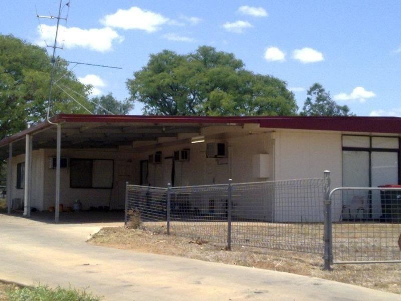 6 Littlefield St, Blackwater QLD 4717