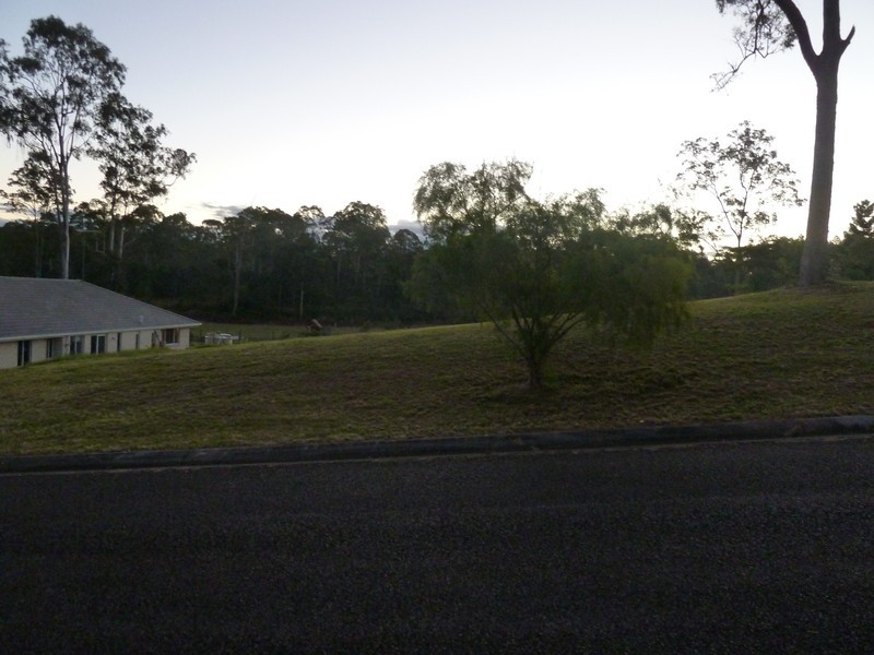 18 Piccadilly Drive, Park Lane Estate, Southside QLD 4570