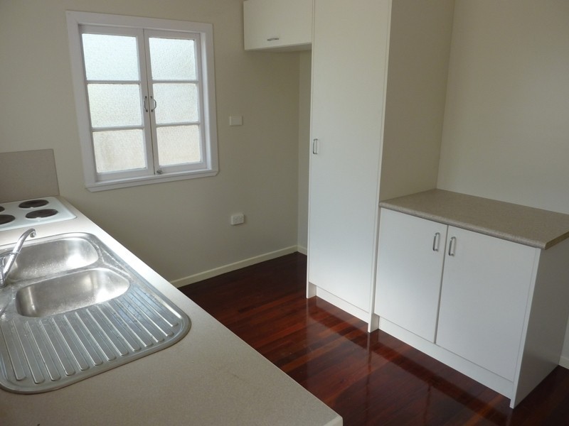 4/28  Sussex Street, Hyde Park QLD 4812