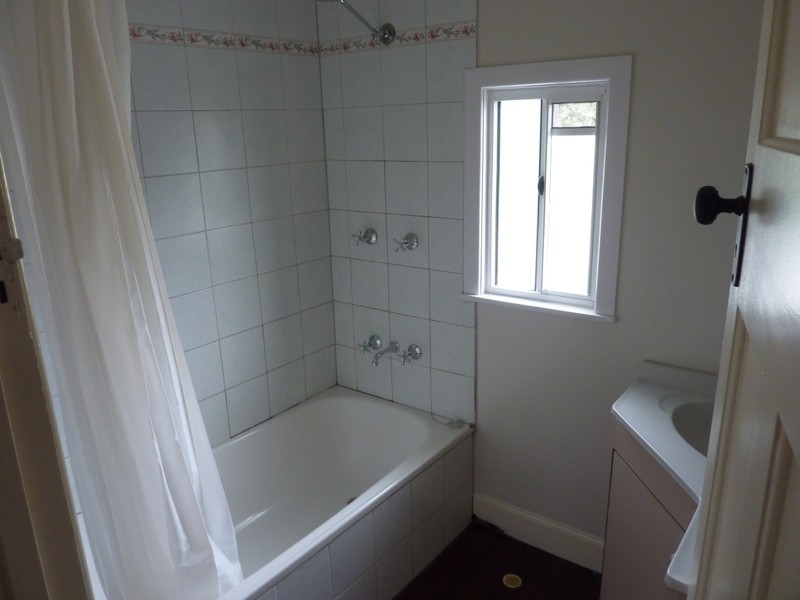 4/28  Sussex Street, Hyde Park QLD 4812