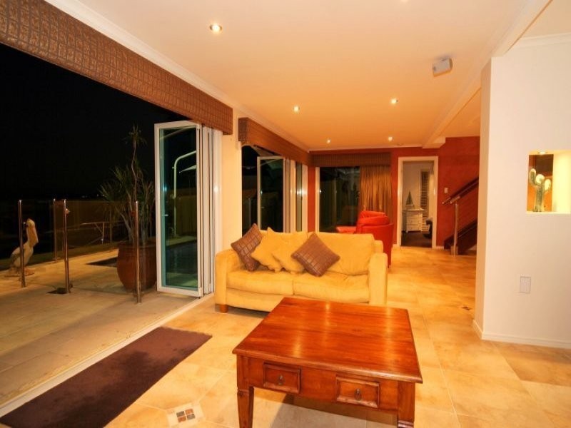 2 Masters Avenue, Victoria Point QLD 4165
