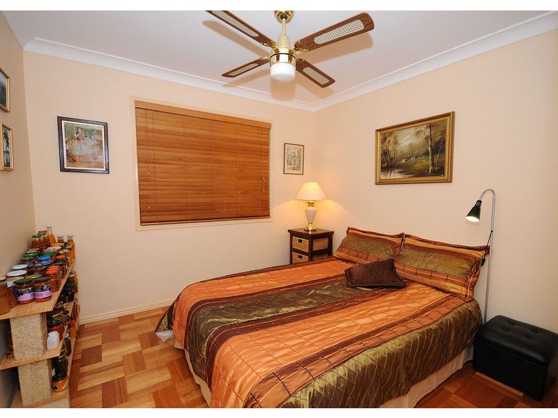 14 San Bromista Court, Urangan QLD 4655
