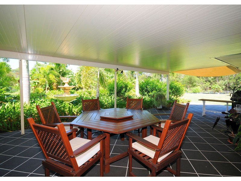 14 San Bromista Court, Urangan QLD 4655