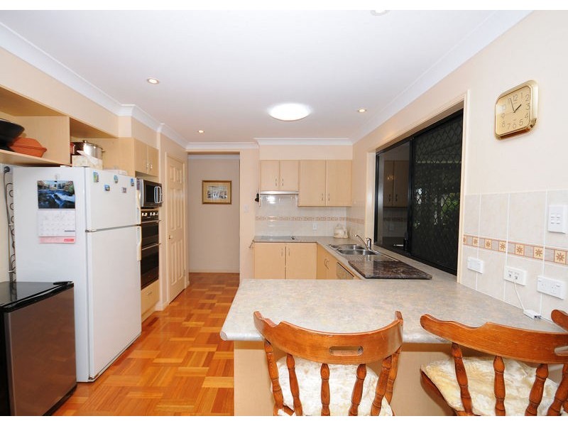 14 San Bromista Court, Urangan QLD 4655