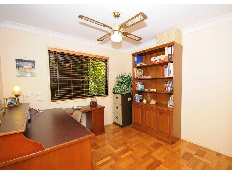 14 San Bromista Court, Urangan QLD 4655