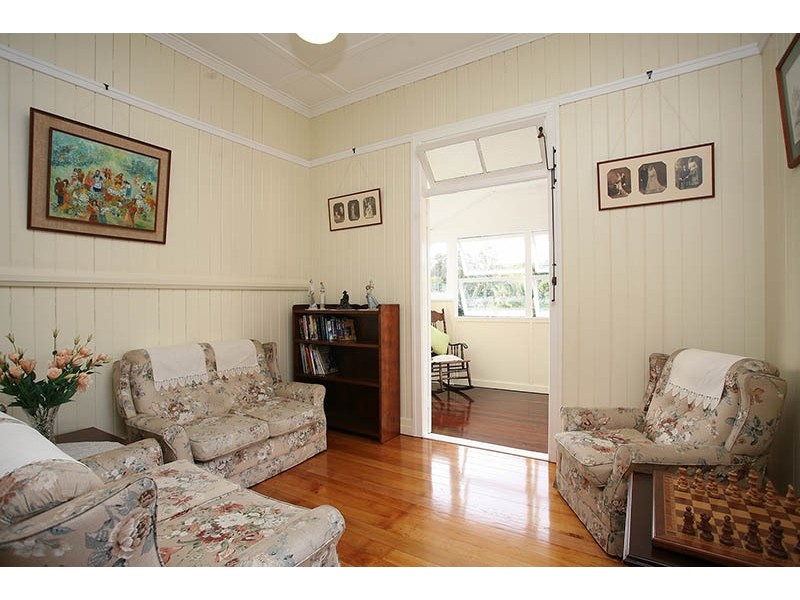 66 Menin Road, Corinda QLD 4075