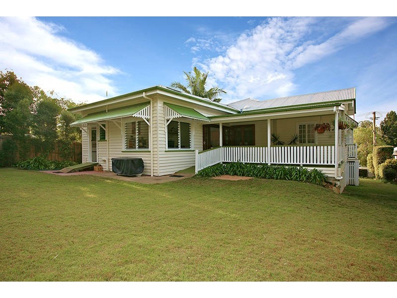 66 Menin Road, Corinda QLD 4075