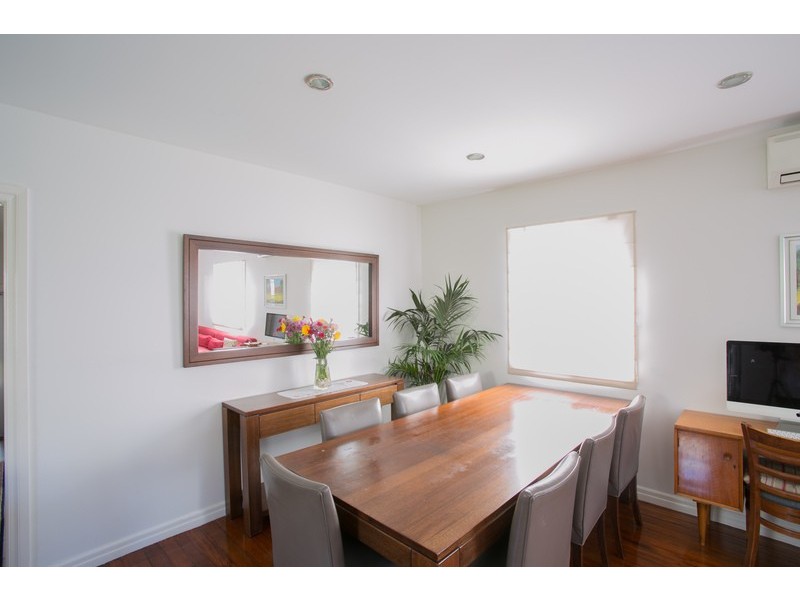 23 Murray Street, Sandgate QLD 4017