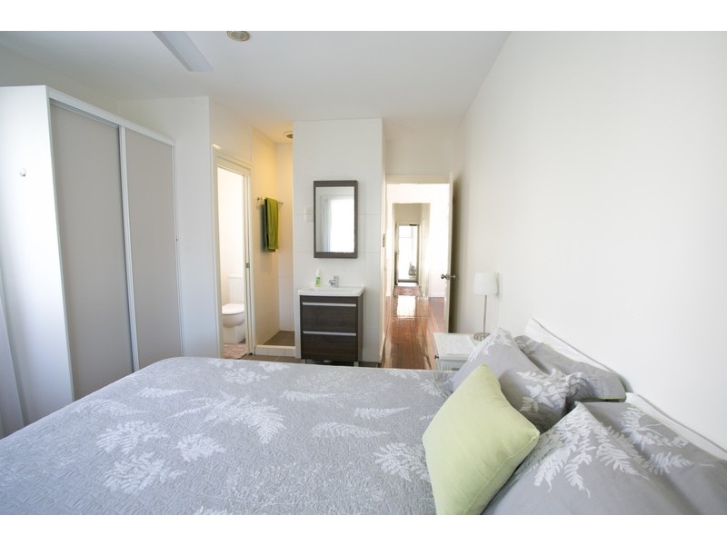 23 Murray Street, Sandgate QLD 4017