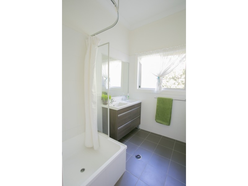 23 Murray Street, Sandgate QLD 4017