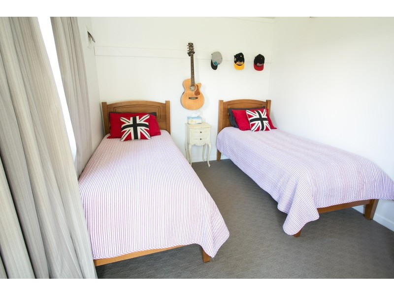 23 Murray Street, Sandgate QLD 4017