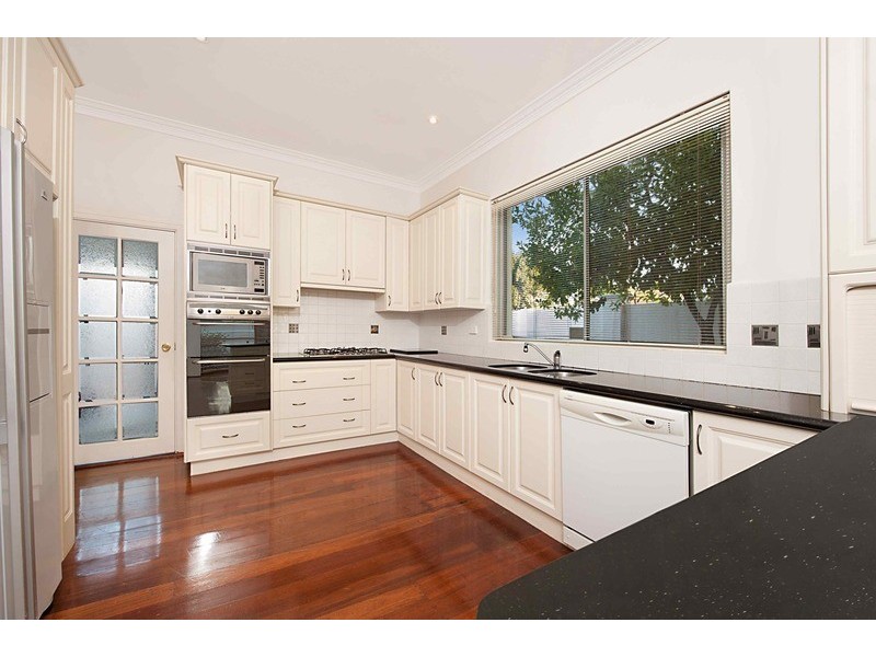 28 Simpson Street, Applecross WA 6153