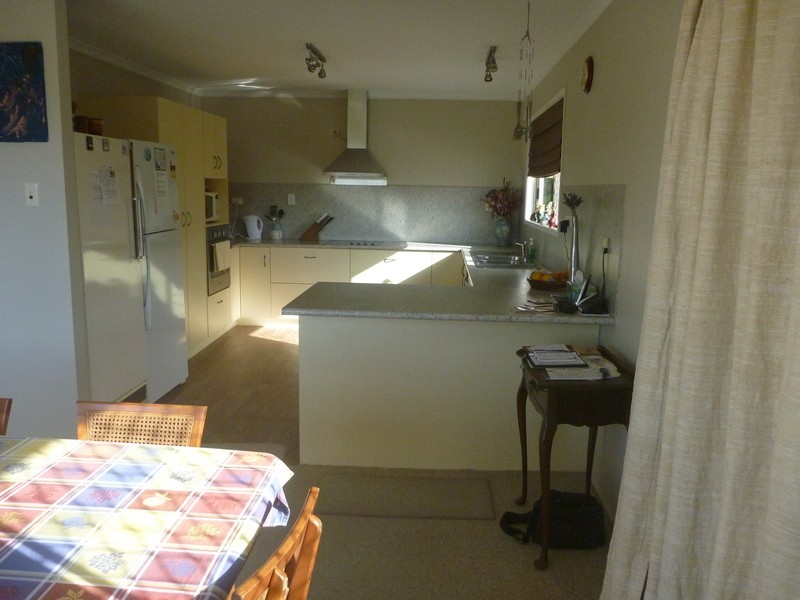 6 Kilman Crt, Boyne Island QLD 4680