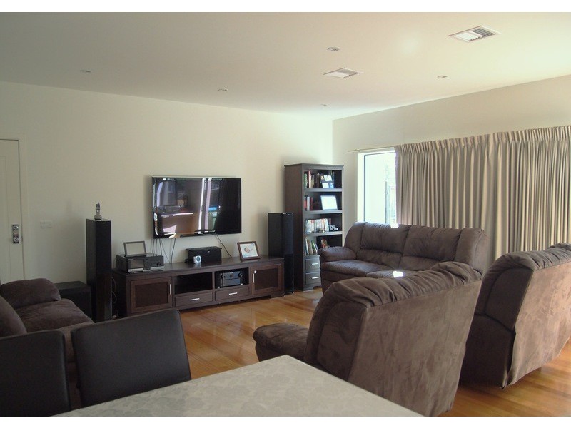 1/26 Bedford Road, Ringwood VIC 3134