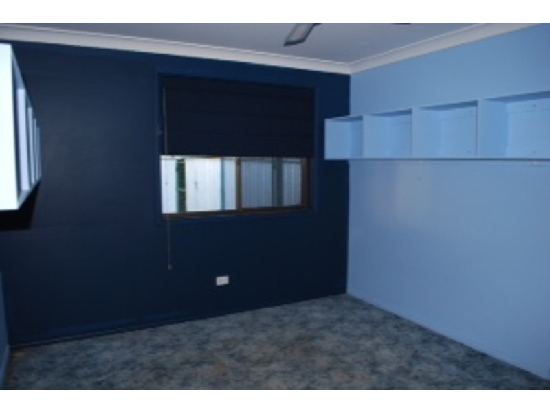 16 Mingelo Street, Narromine NSW 2821