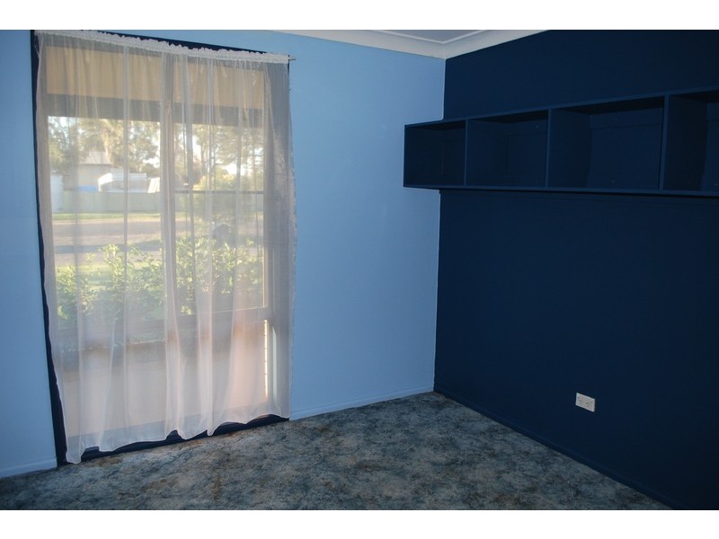 16 Mingelo Street, Narromine NSW 2821