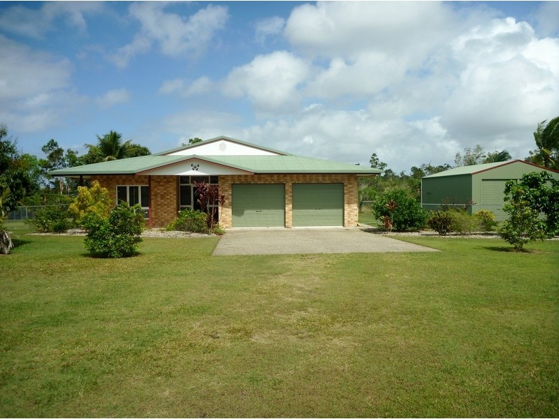 16  Daniel Close, Etty Bay QLD 4858