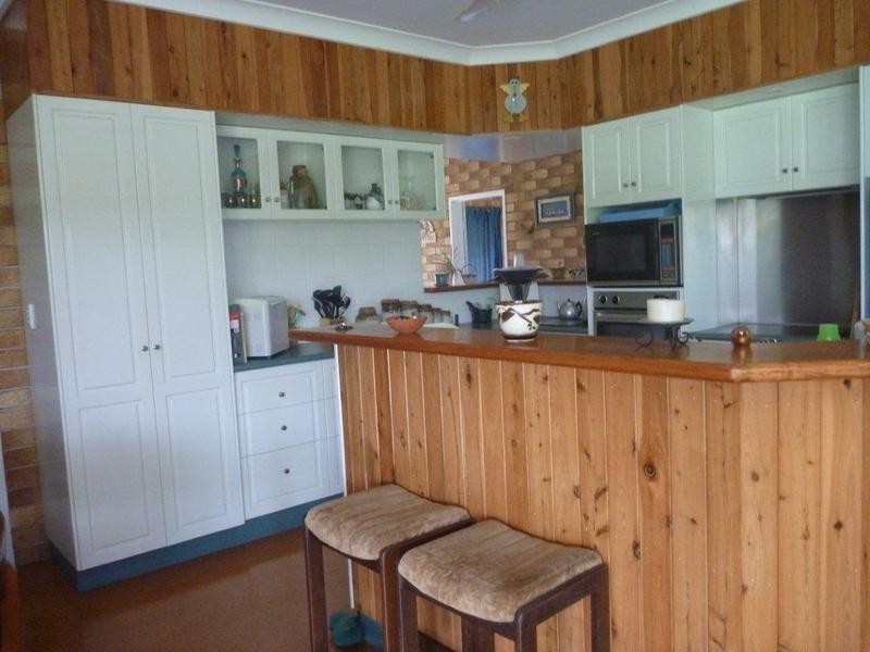 16  Daniel Close, Etty Bay QLD 4858